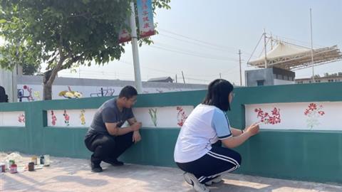 滦南职教中心校园墙垛变“画布”：技能在墙头绽放